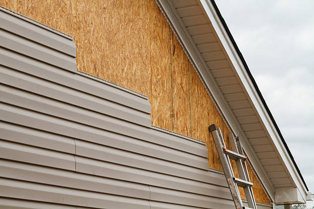 24/7 Emergency Storm Damage Siding Repair experts in Marion, CT